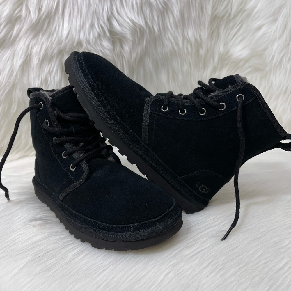 ❣️SOLD❣️Ugg Harkley Black